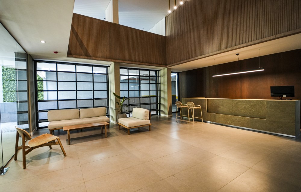 Paradise Hotel