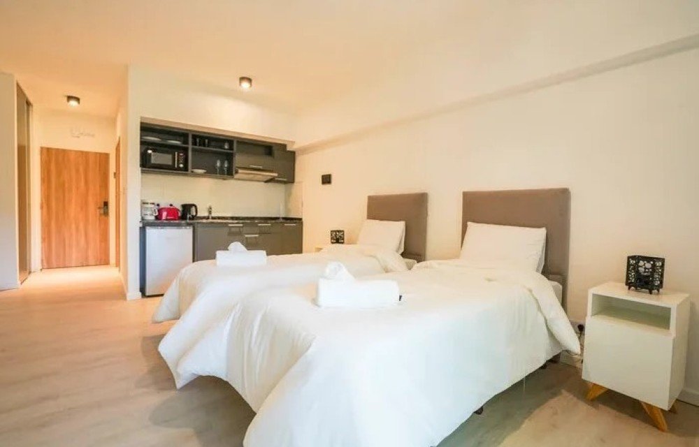 Paradise Hotel