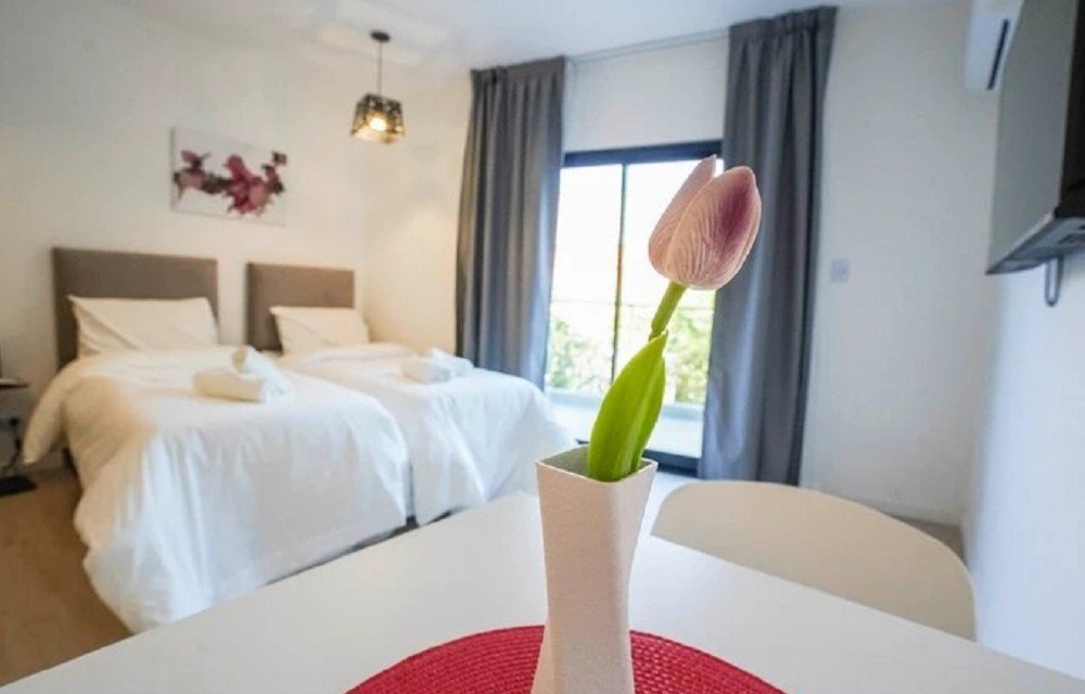 Paradise Hotel